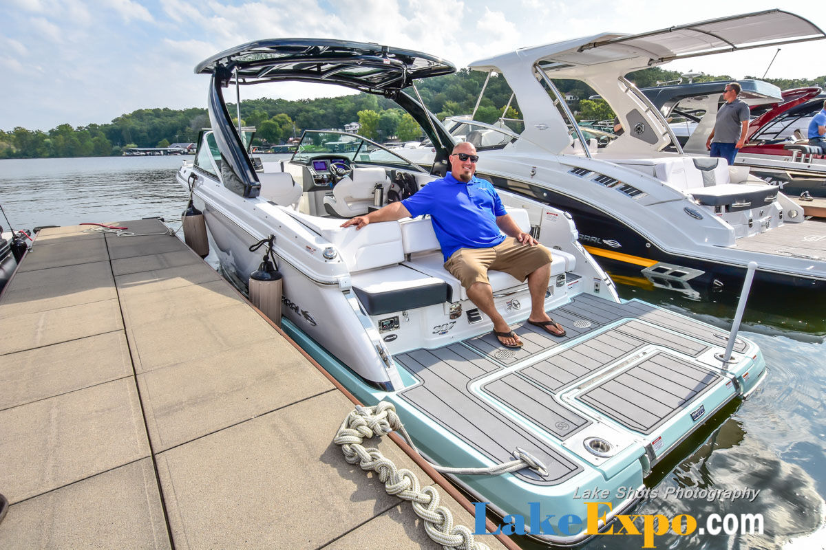 Fall In Water Boat Show-008.jpg